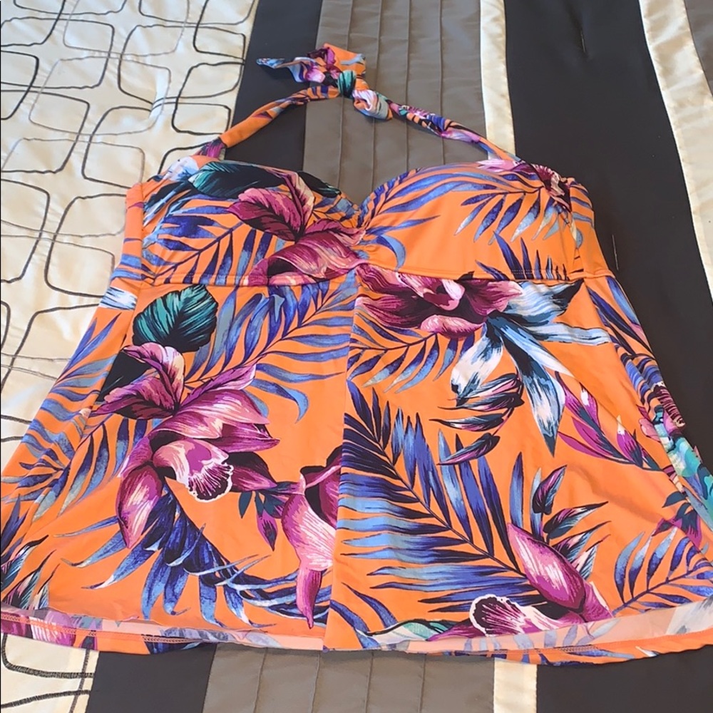 Liz Claiborne Tankini Top